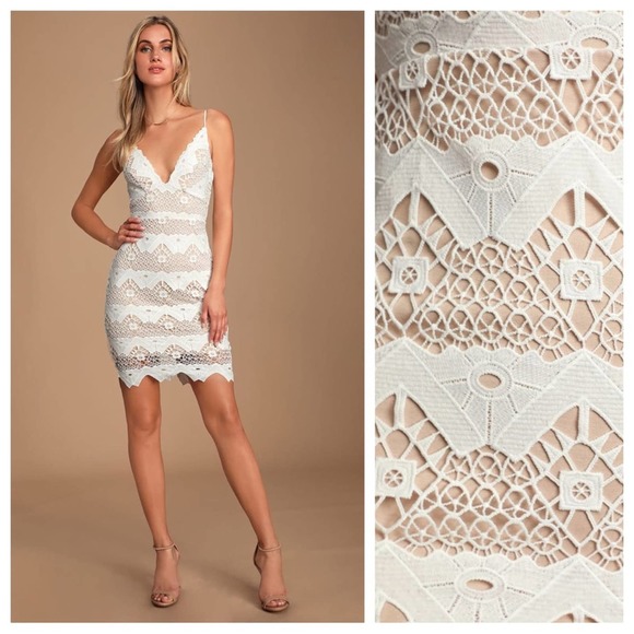 NWT Lulu’s Sway Away White Crochet Lace Dress Size Medium Fully Lined - Picture 1 of 16